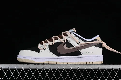 All categories Nk SB Dunk series Nk SB Dunk Low low-top sneakers Nk Dunk Low chestnut letters high street black and brown deconstruction SB strap low-top casual sneakers DV0831-003